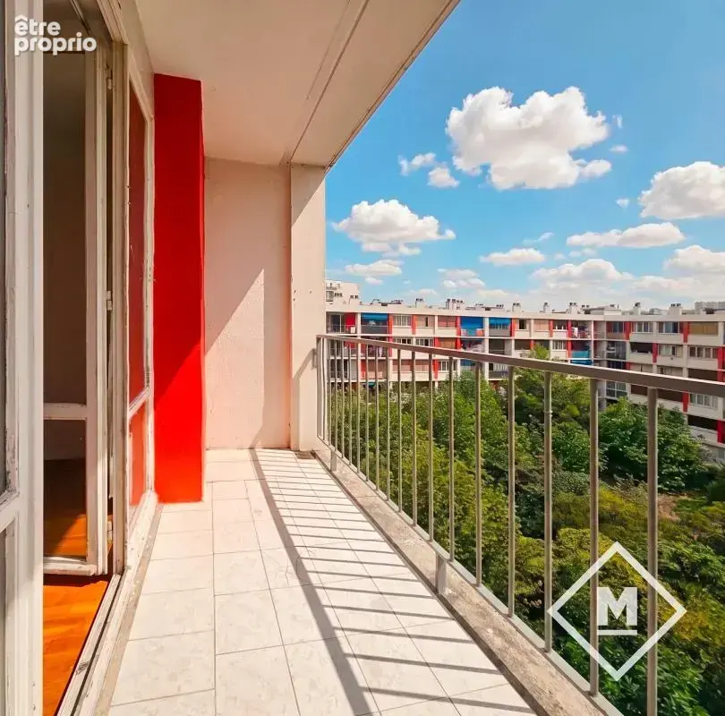 Appartement à MARSEILLE-3E