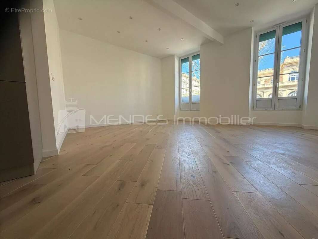 Appartement à MENTON