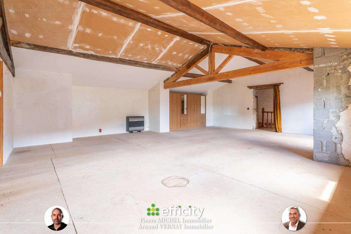 Maison 242 m² à Montrottier  - photo 15