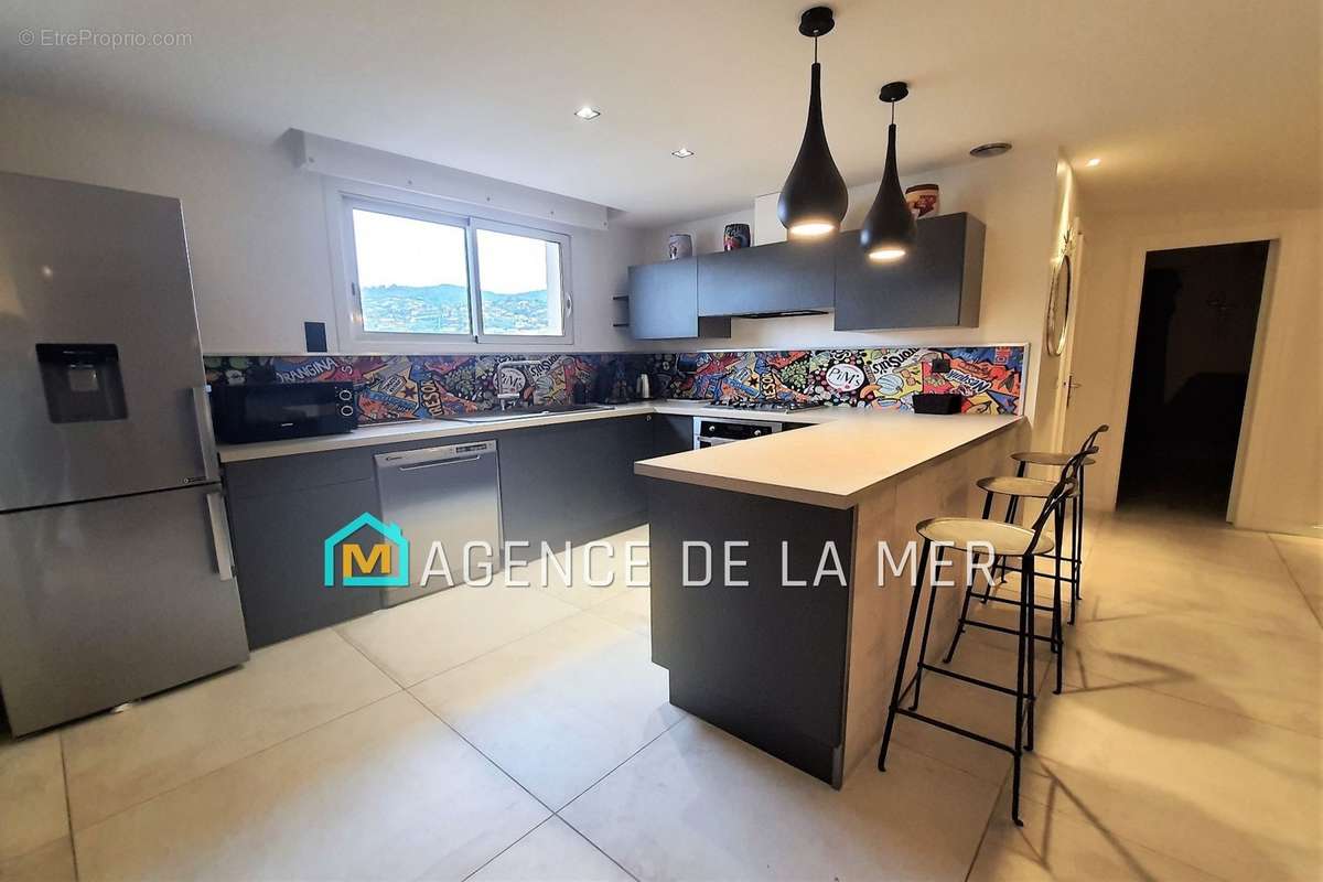 Appartement à MANDELIEU-LA-NAPOULE
