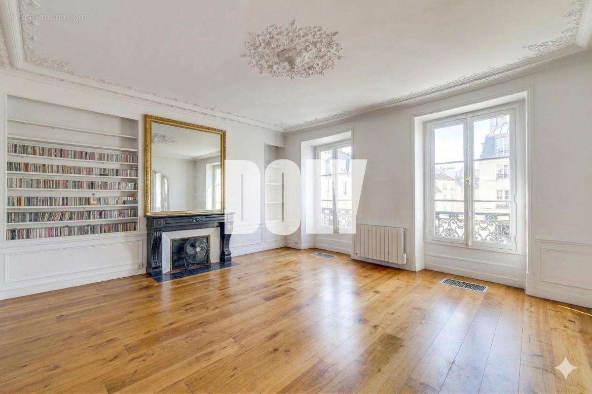 Appartement à PARIS-3E