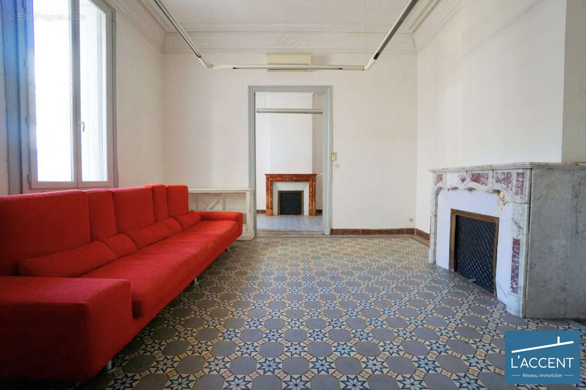 Maison 205 m² à Nimes  - photo 3