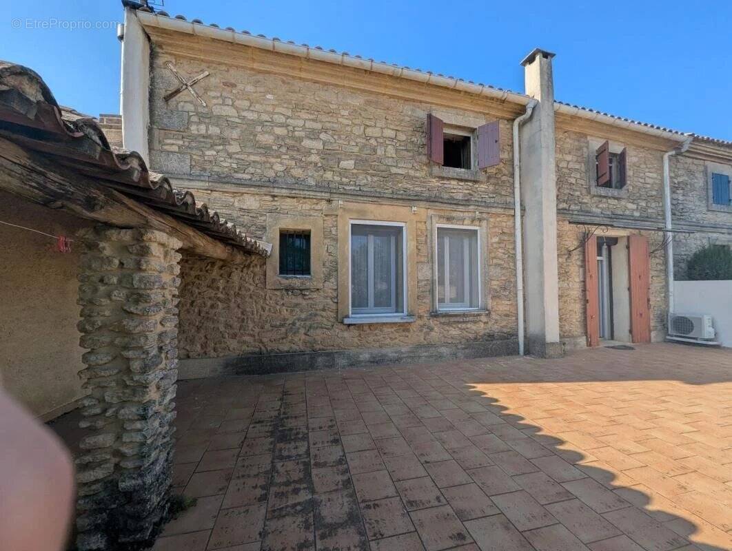 Maison à CASTILLON-DU-GARD