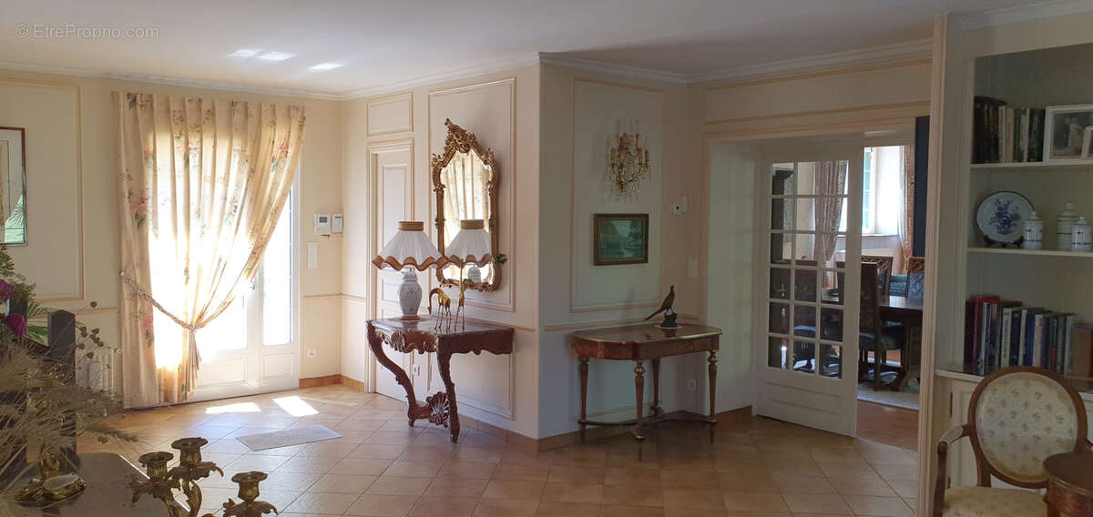 Maison à CRUGNY