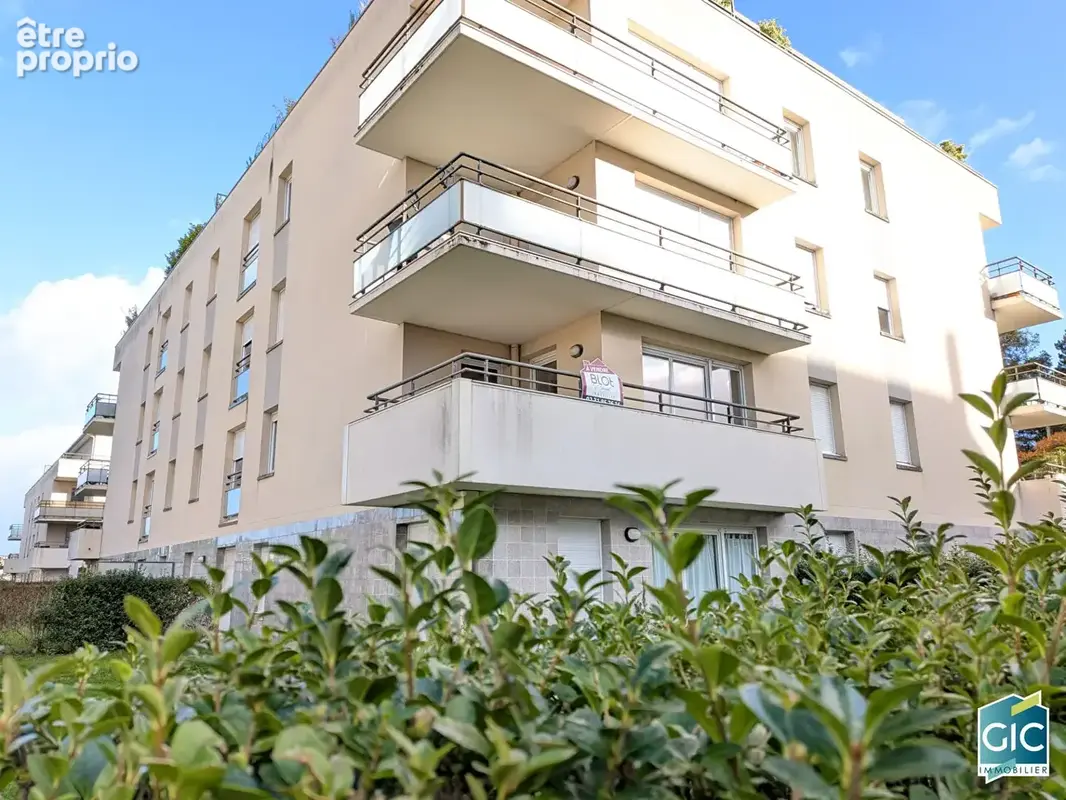 Caen Saint-Gilles- F4 de 86 m² avec terrasse et garage - photo 9