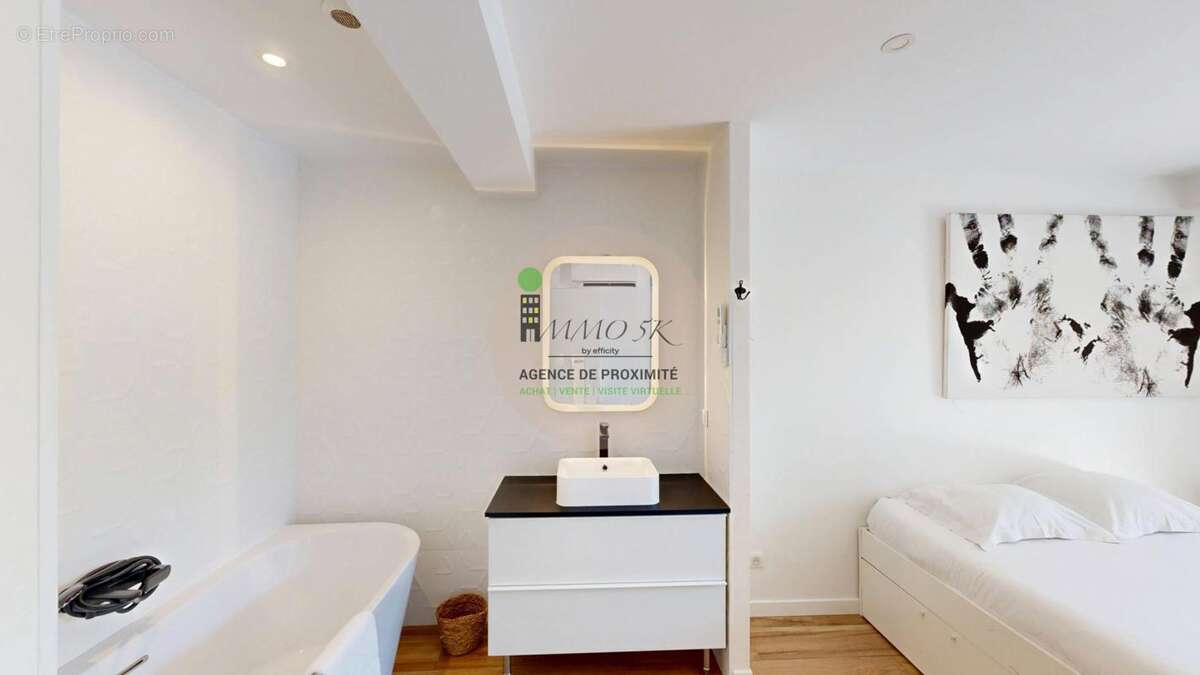 Maison 211 m² à Rochetaillee-Sur-Saone  - photo 11