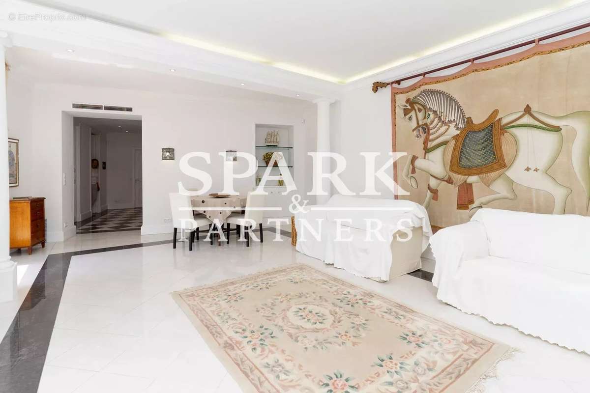 Appartement à CAP-D'AIL