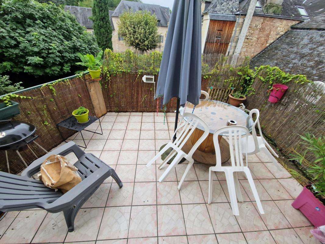 Appartement à TERRASSON-LAVILLEDIEU