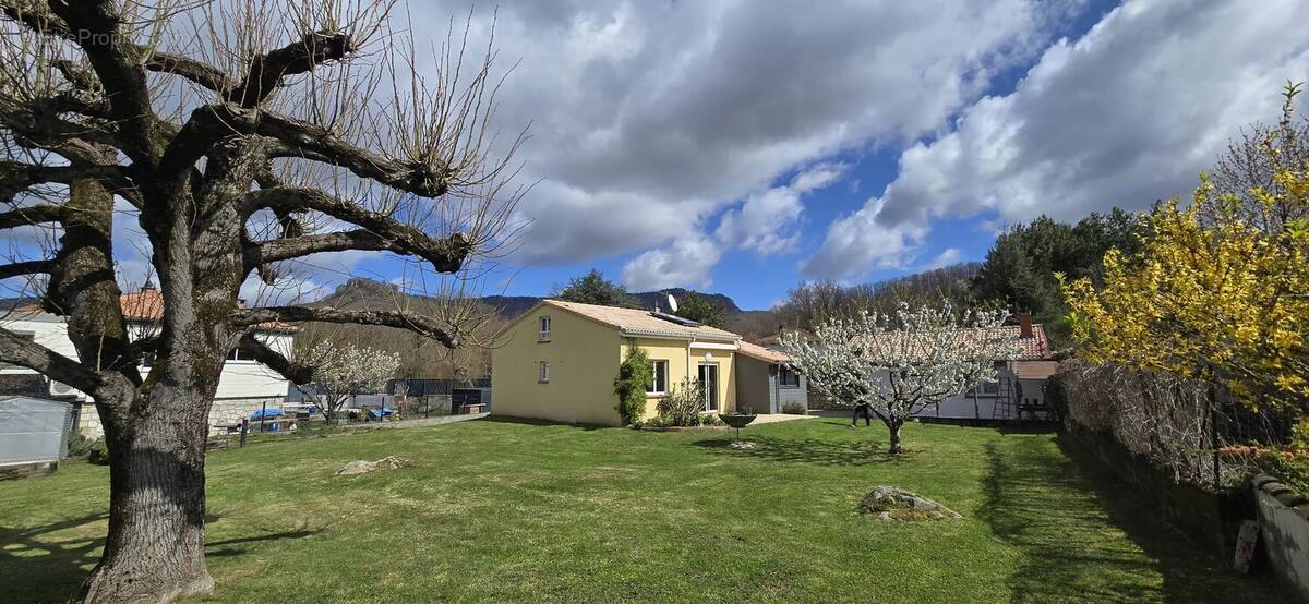 Maison à MONTGAILLARD