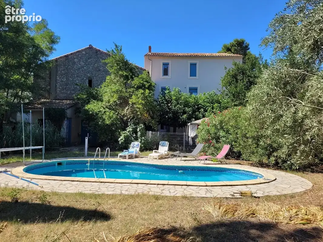 Superbe maison bourgeoise avec annexe, jardin et piscine. - photo 4