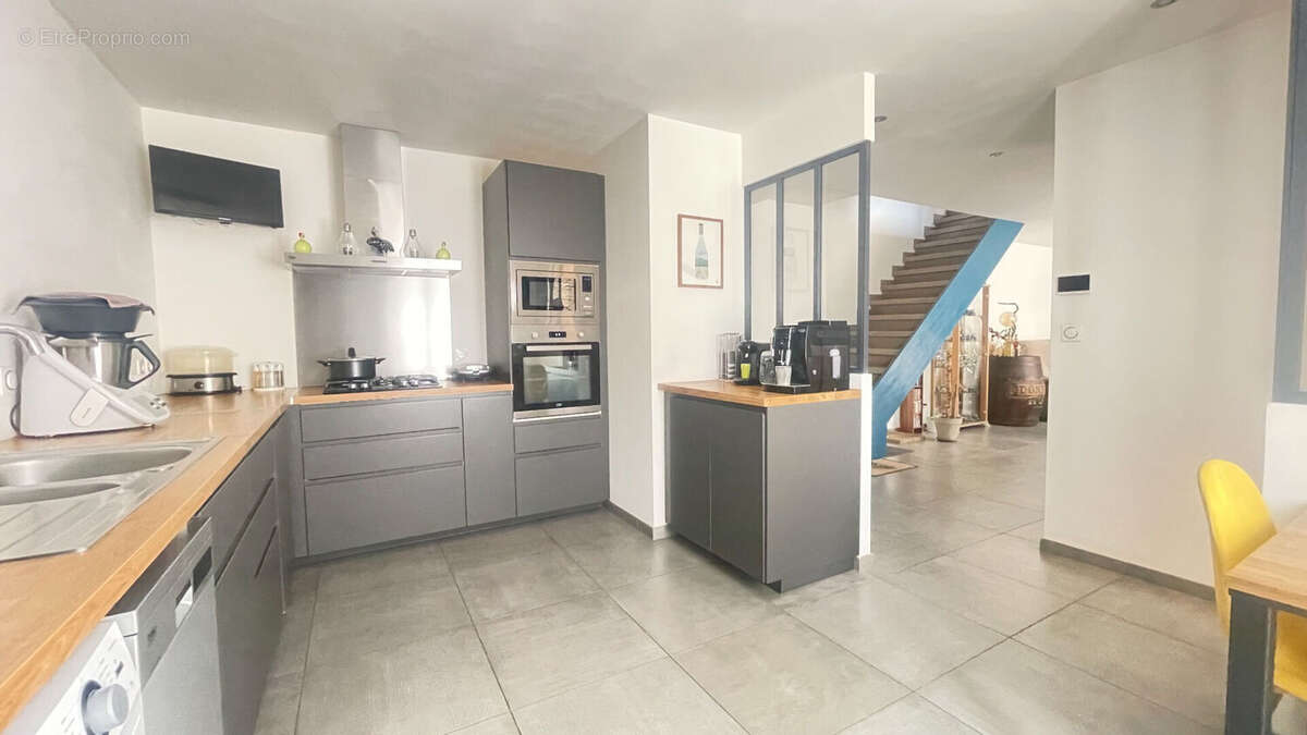 Maison Auberives Sur Vareze 3 pièce(s) 105 m2 - photo 5