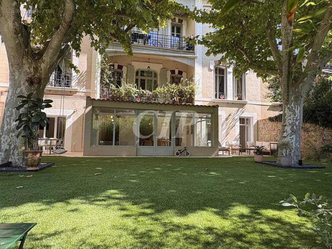 Appartement à AIX-EN-PROVENCE
