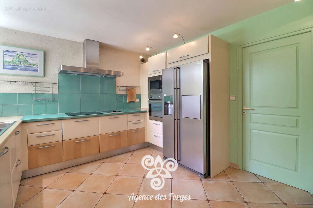 Maison d'architecte de 291m² - 6 chambres - avec piscine intérieure & spa - Carquefou - photo 9