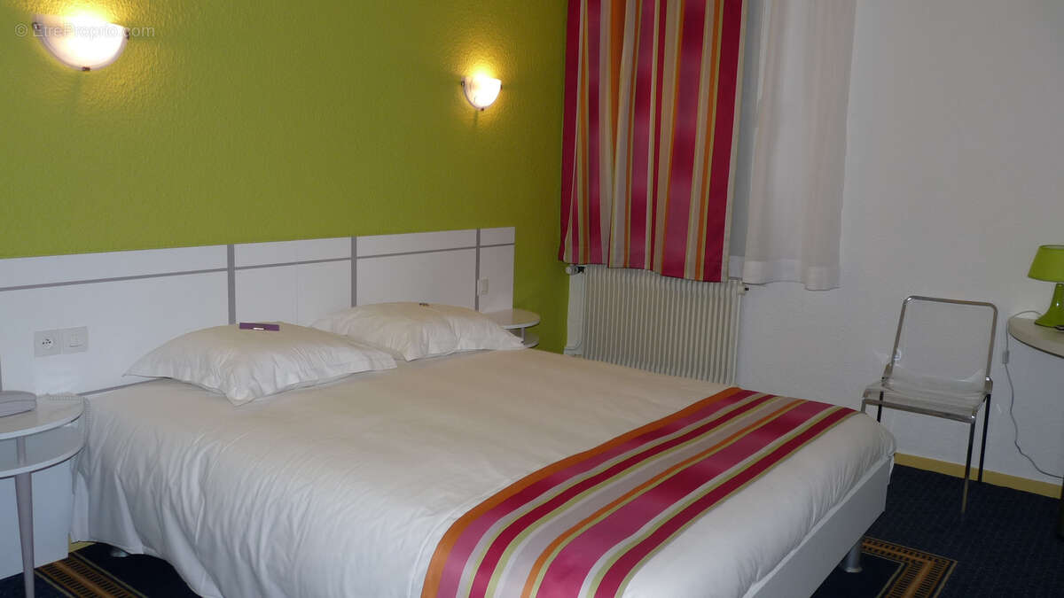 Commerce à BOUZONVILLE