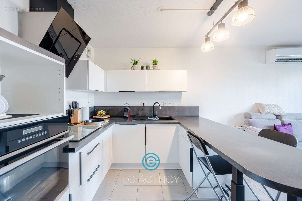 Appartement à MARSEILLE-3E