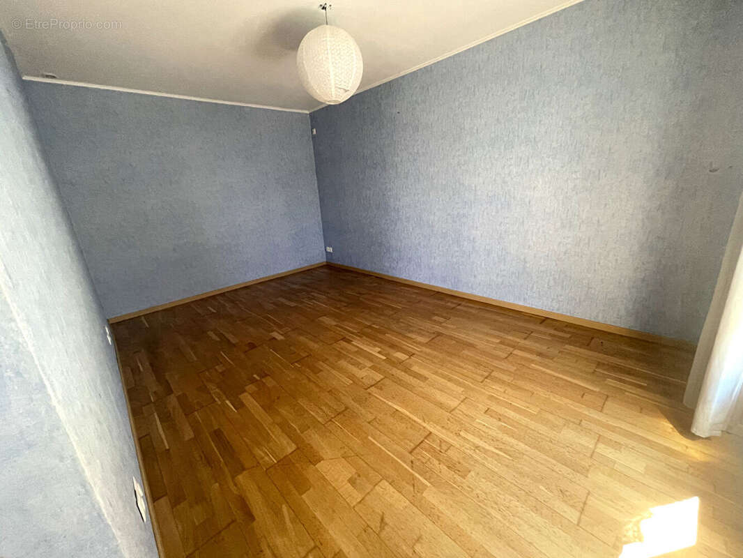 MAISON 5 chambres Axe Guise- Bohain - photo 2