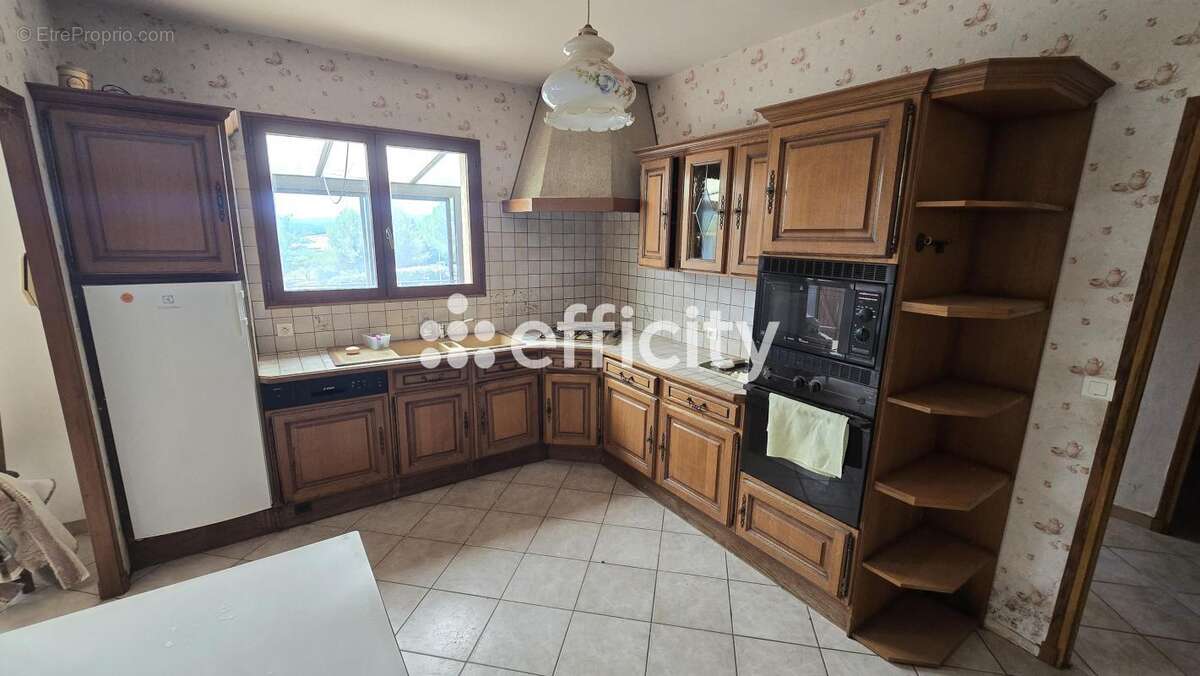 Maison 320 m² à Cessenon-Sur-Orb  - photo 7