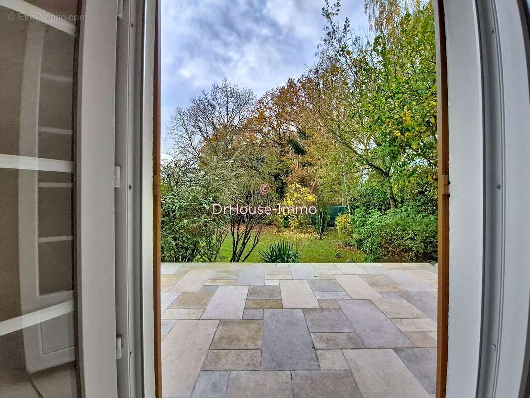 Maison 150 m² à Saint-Cheron  - photo 3