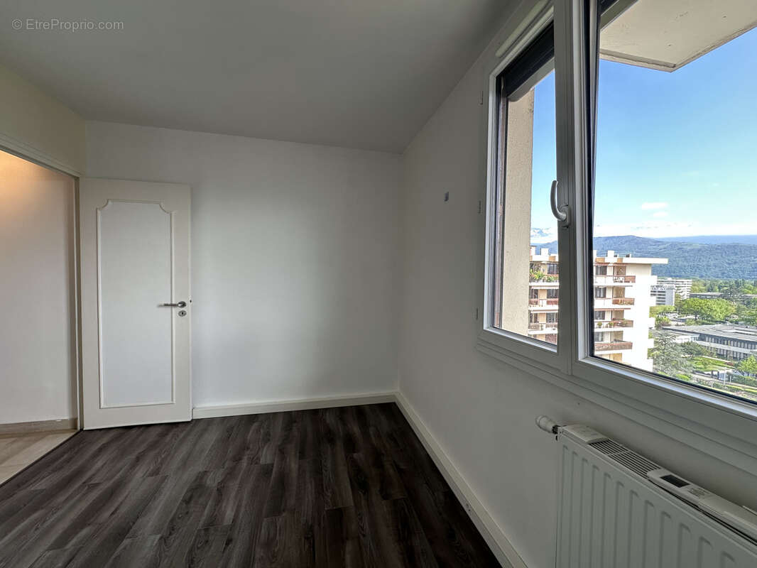Appartement à MEYLAN