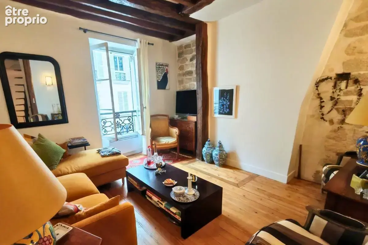 Paris 6e – Rue de Sèvres – Duplex de charme au dernier étage - photo 2