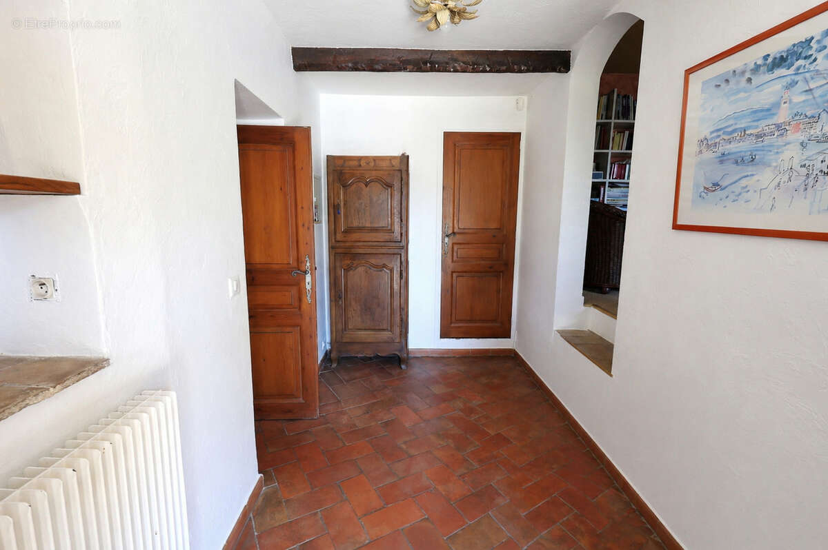 Mas Grasse saint Jacques 170 m² avec jolie jardin et piscine - photo 12