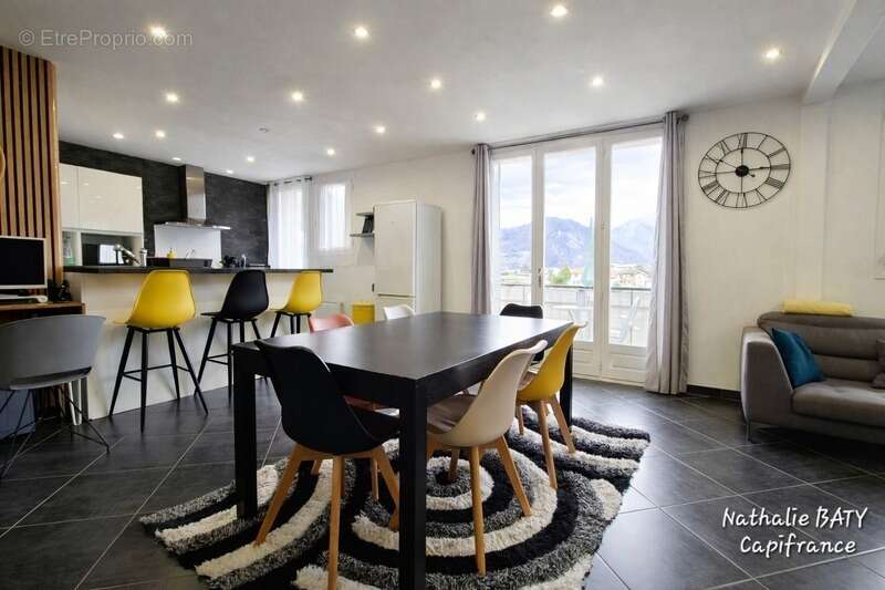 Appartement à FAVERGES