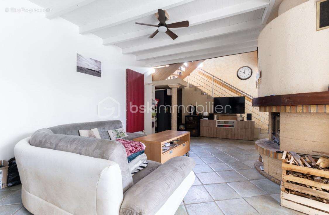 Maison à BIZONNES