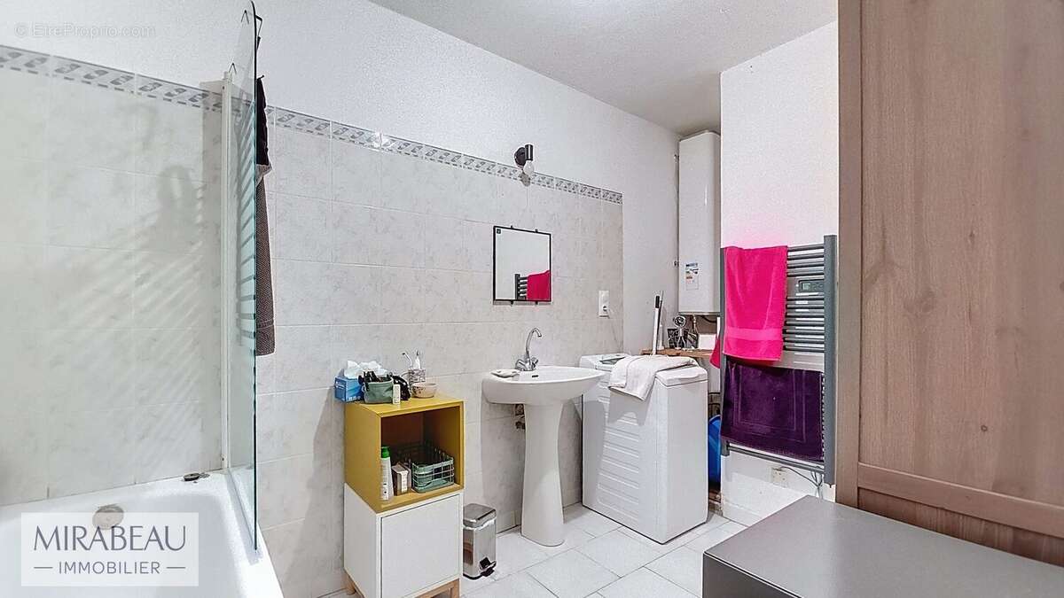 Appartement à PERTUIS