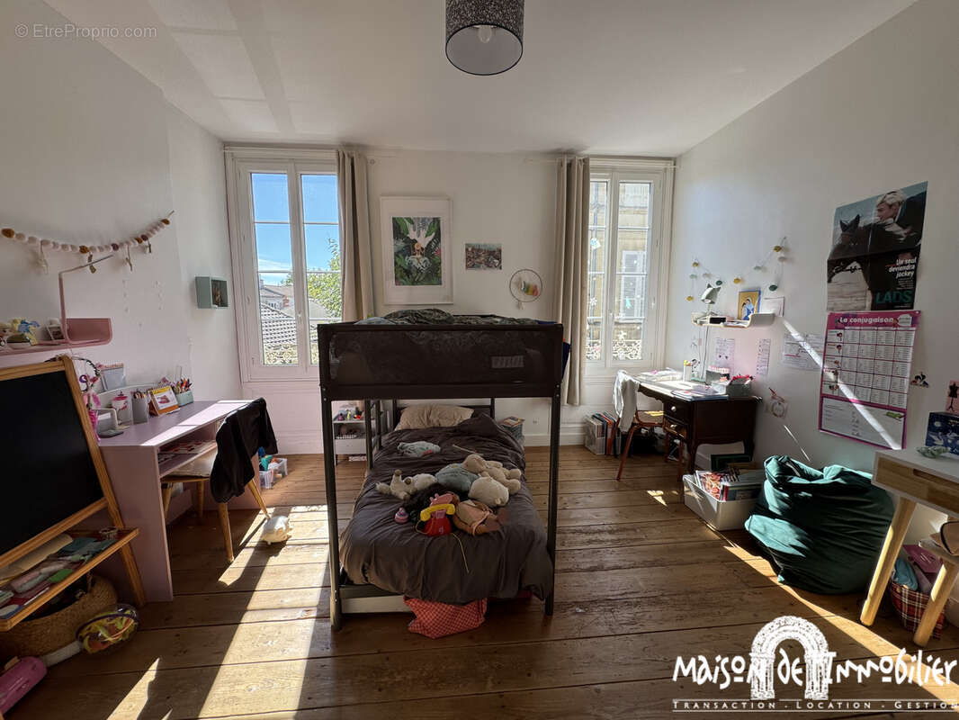 Maison à COGNAC