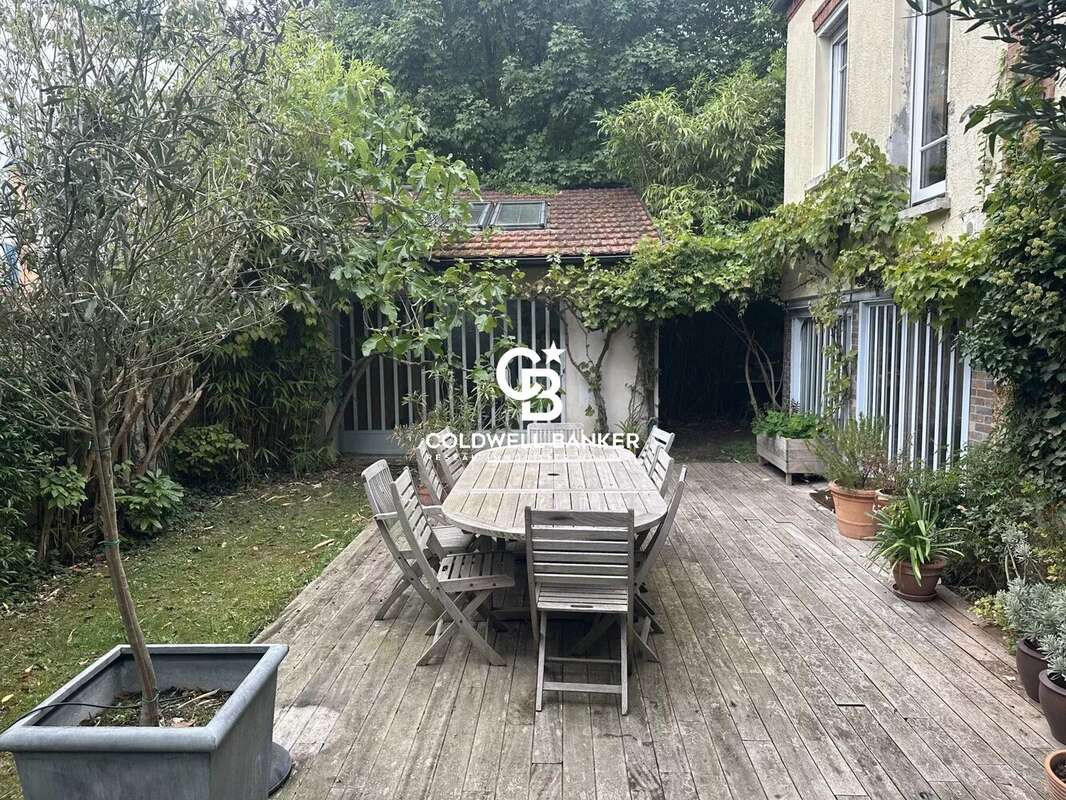 Maison à LE VESINET