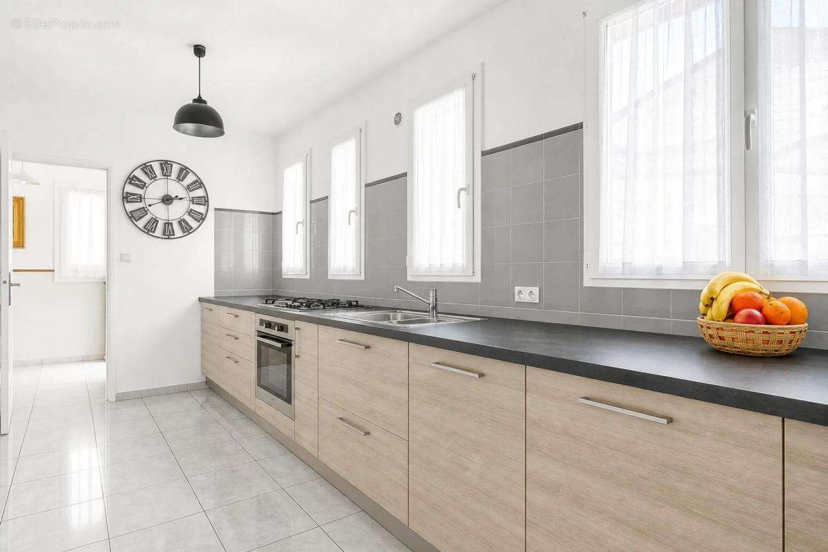 Appartement à MARSEILLE-13E