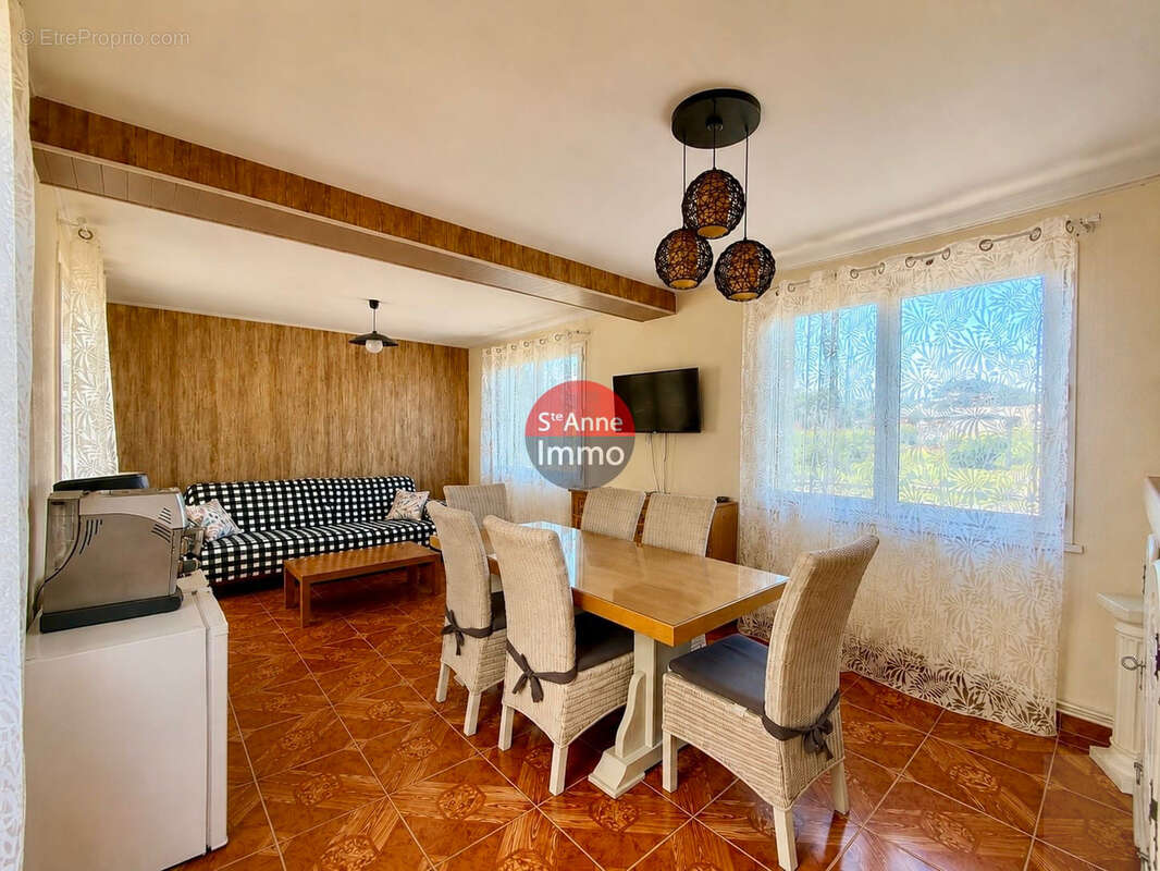 Flaucourt - maison plain-pied - 90m2 - 2 chambres - jardin - garage - photo 3