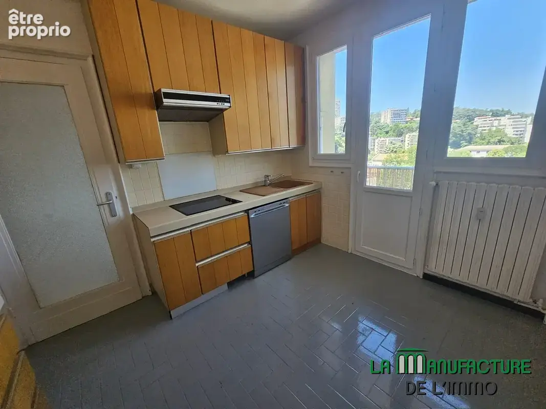 Saint etienne bergson cite du design - t4 au 7eme etage avec grand balcon - photo 9
