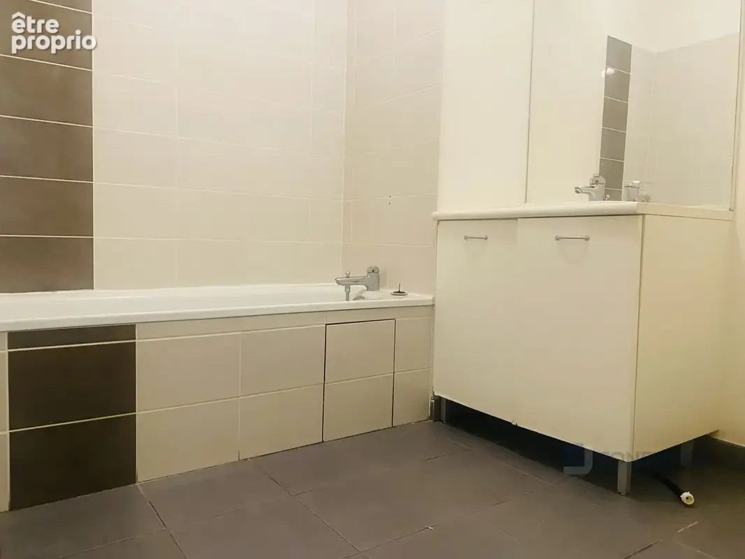 Appartement 62 m² à Villeurbanne  - photo 4