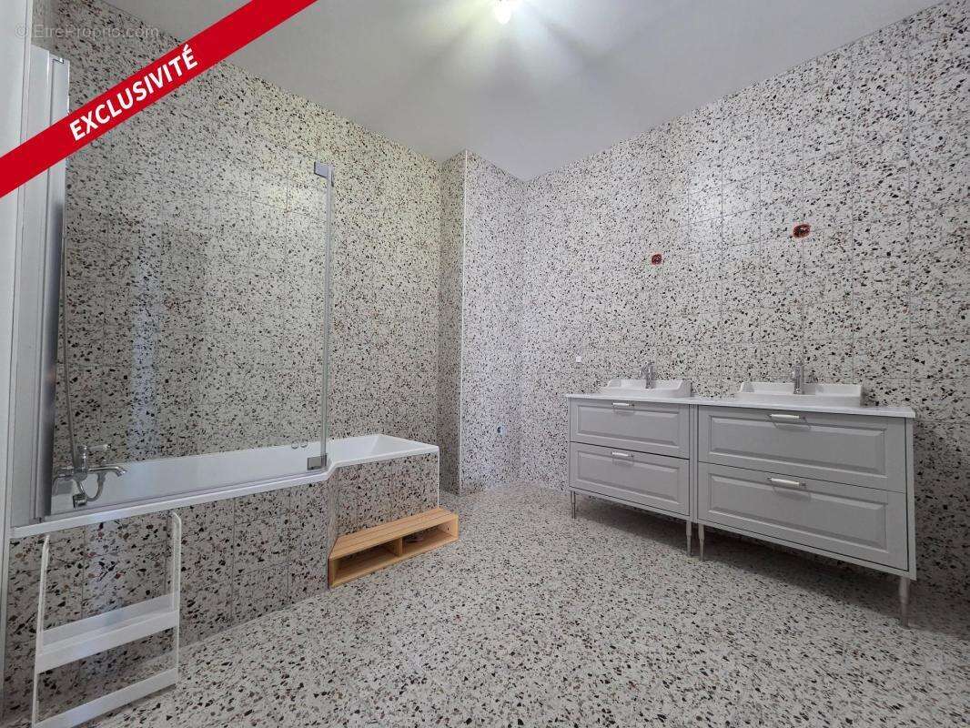 Appartement de caractère en centre ville de Troyes - photo 8