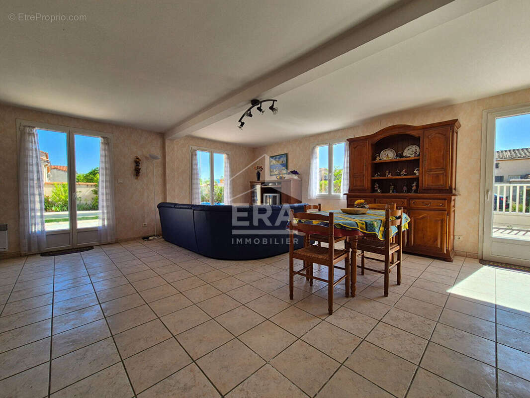 Maison à SAINT-CYPRIEN