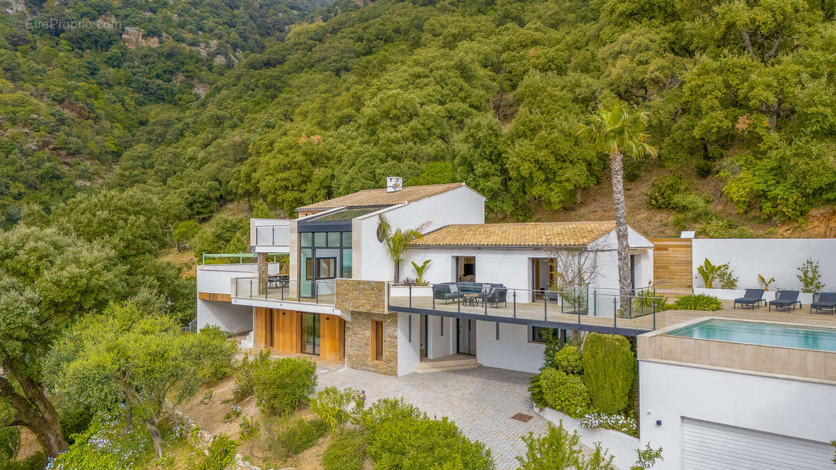 Maison à CAVALAIRE-SUR-MER