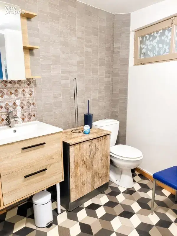 Propriété de rapport - cinq appartements loués meublés - rentabilité 8,6 % - Bernay - photo 11