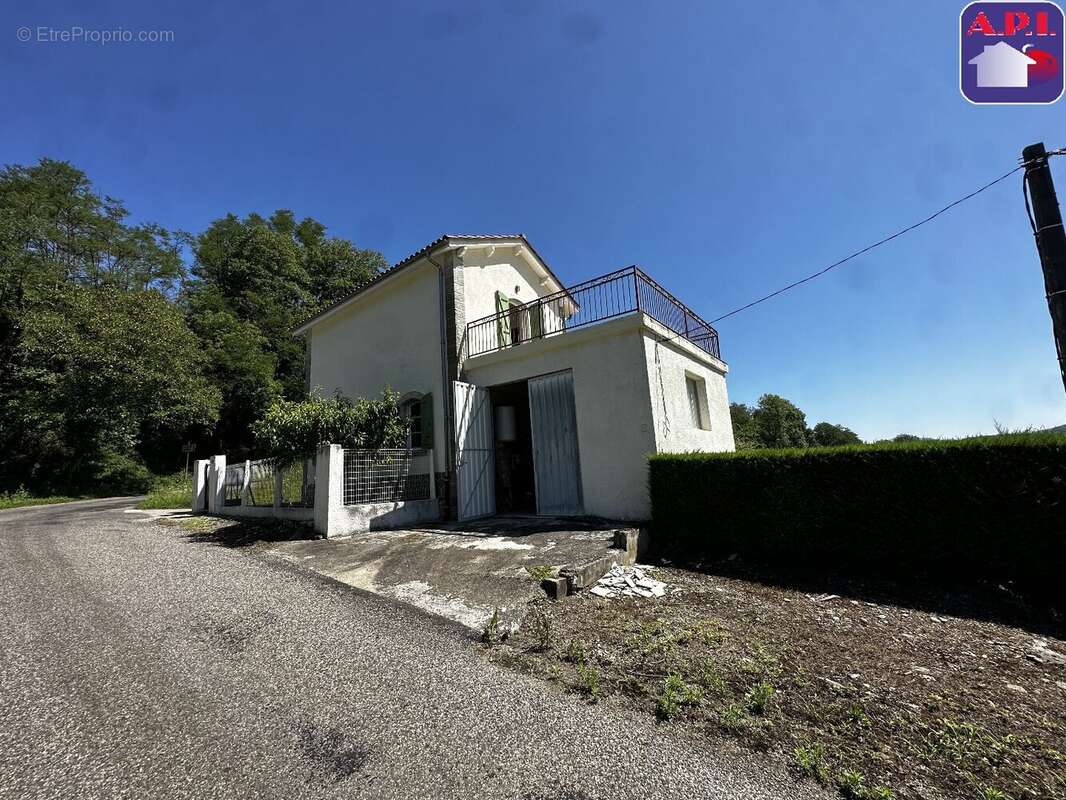 Maison 56 m² à Castelnau-Durban  - photo 3