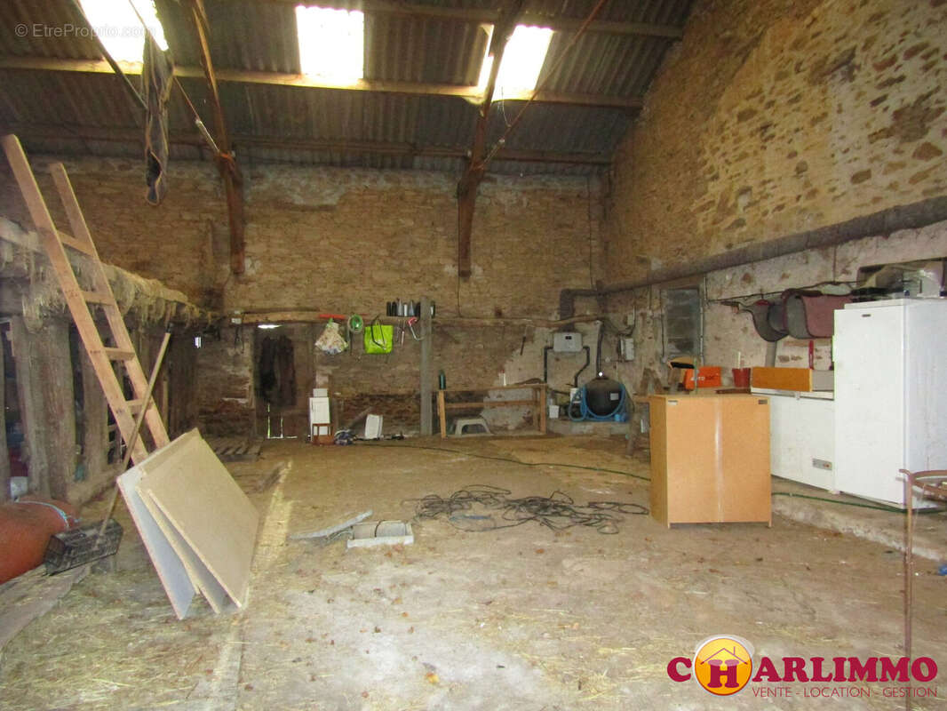 Maison à PEYRAT-DE-BELLAC