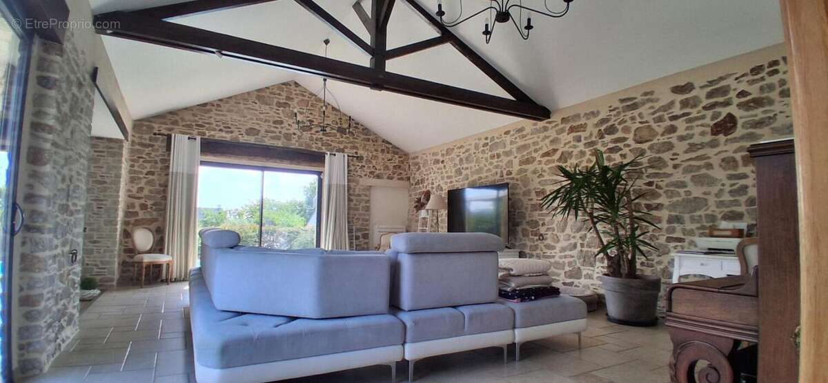 Maison à CORDEMAIS