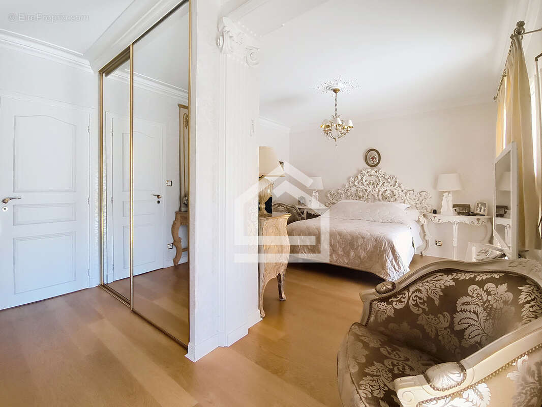 Maison à PESSAC