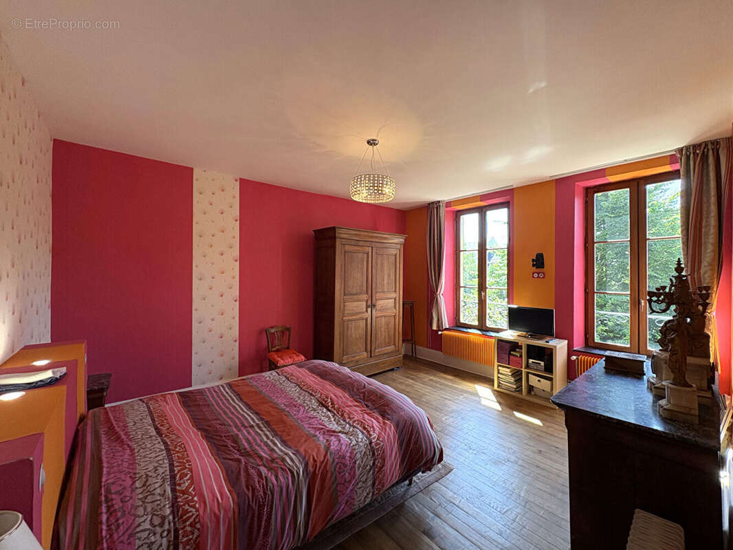 Maison à CHARLEVILLE-MEZIERES