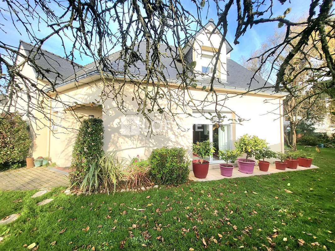 Maison familiale avec garage et  dépendance St Andre des Eaux - photo 10