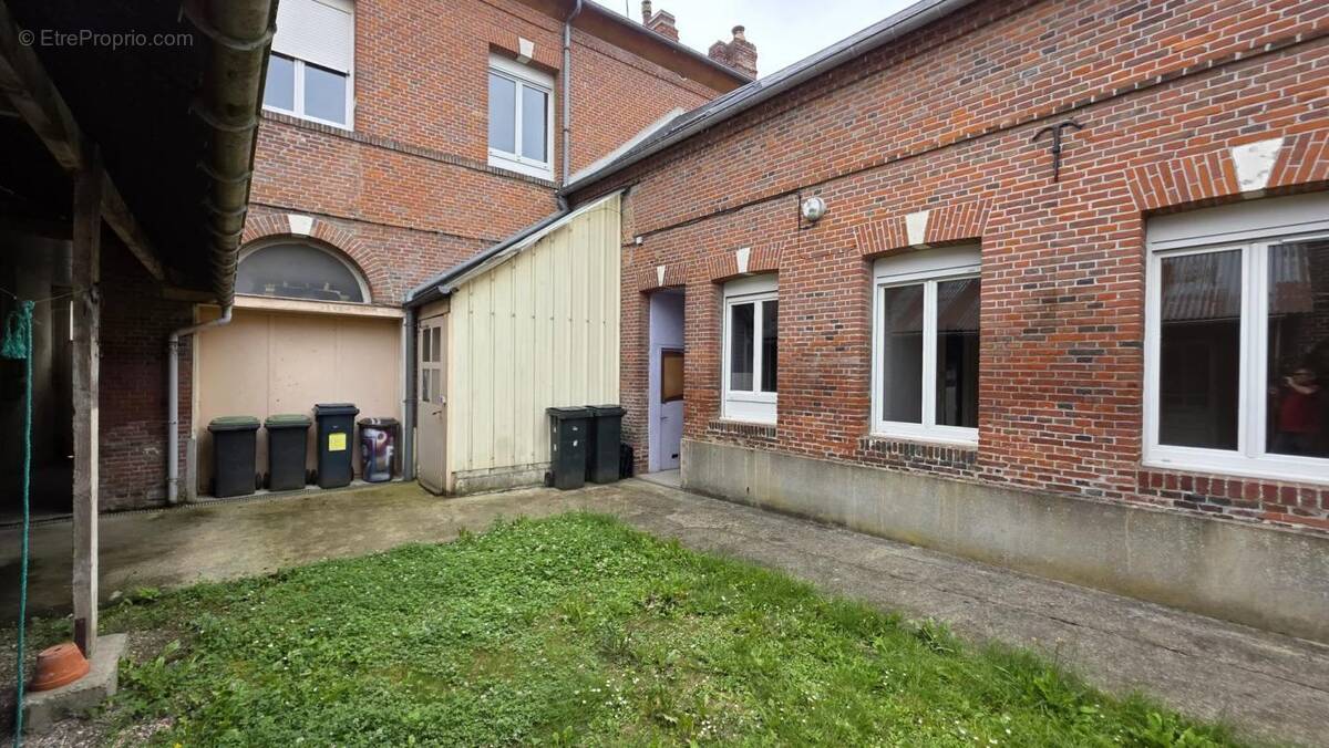 Appartement à GRANDVILLIERS