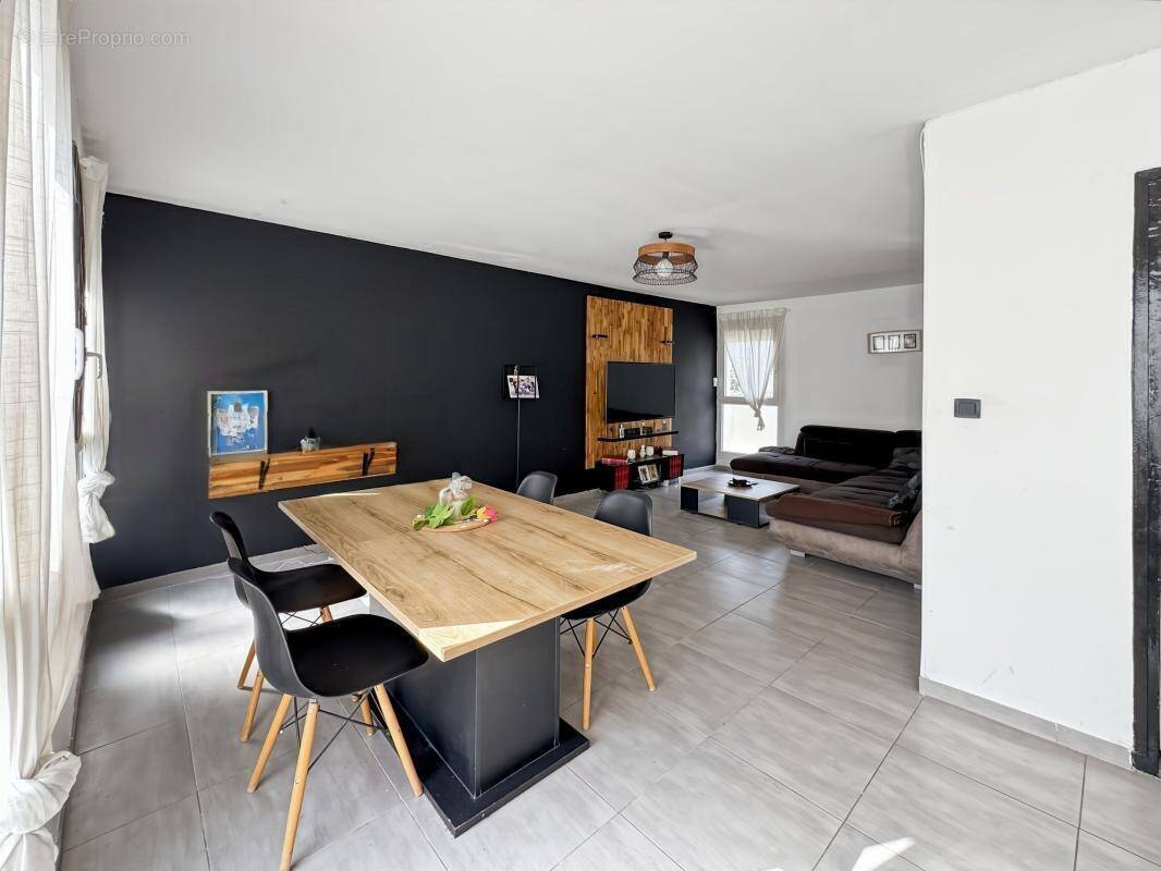 Appartement à VITROLLES