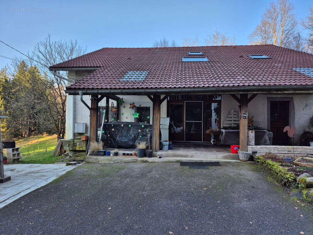 Ferme renovee  cadre nature 2,5 ha de terrain - photo 2