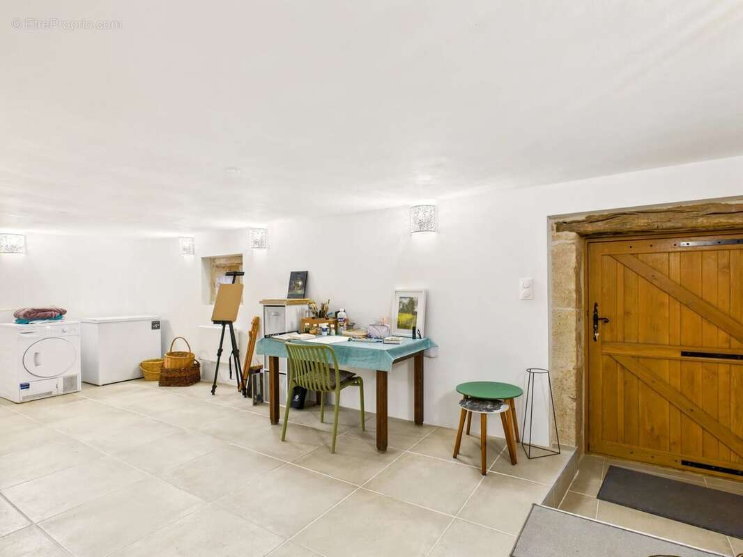 Superbe Maison de Campagne avec Seconde Maison et Granges - photo 6