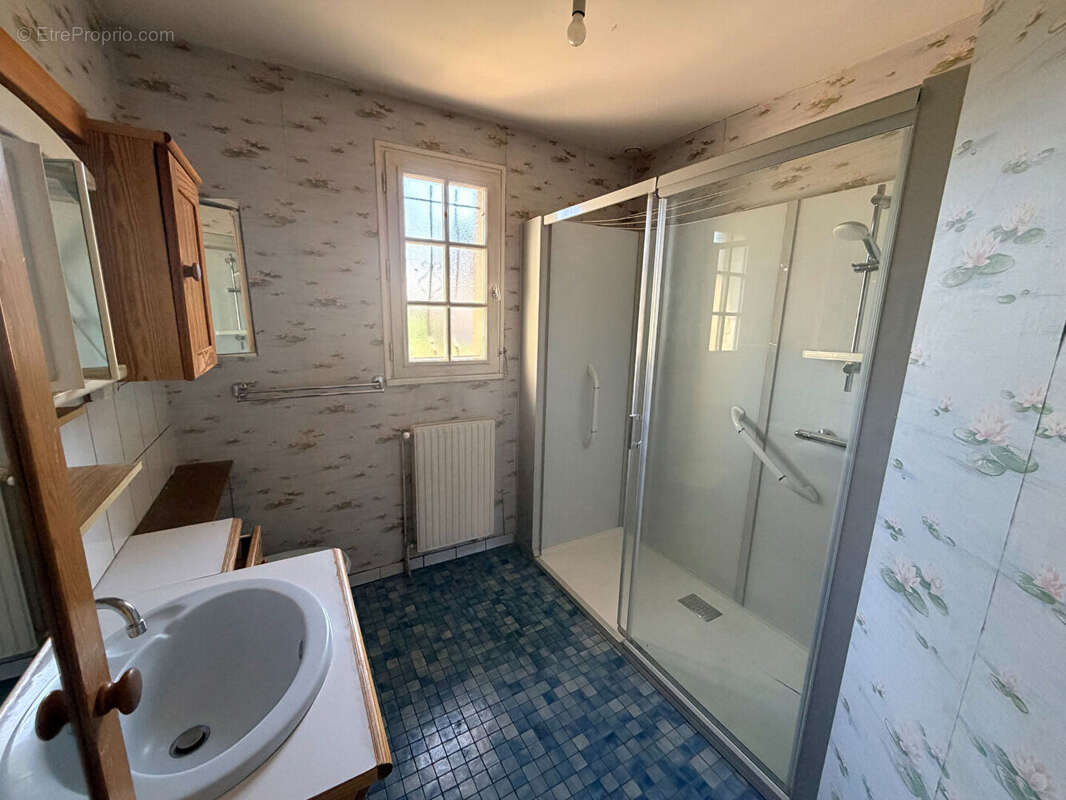 Maison à SAINT-BERTHEVIN