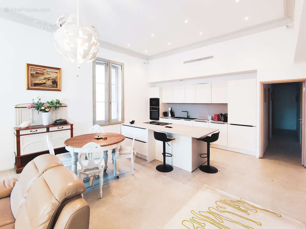 Appartement à AIX-EN-PROVENCE